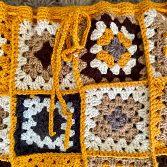 Granny Square Crochet Mini Skirt Handmade Size Medium NEW - Picture 3 of 5